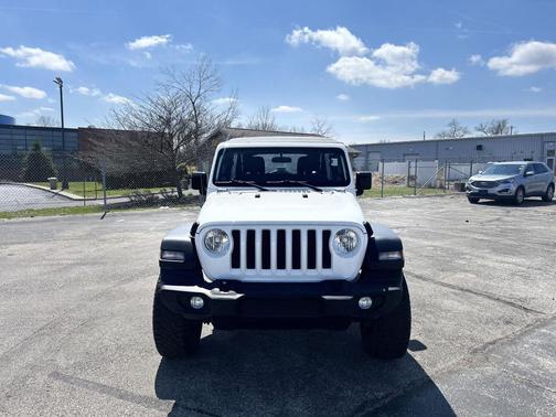 Bright White Clearcoat 2018 Jeep Wrangler Unlimited Sport