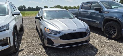 Iconic Silver Metallic 2020 Ford Fusion S