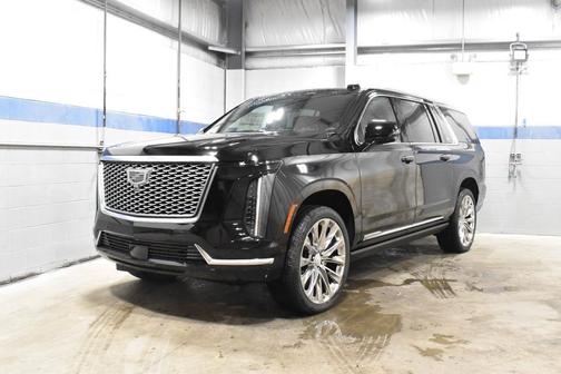 2026 Cadillac Escalade ESV Luxury