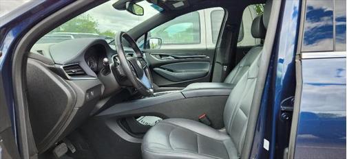 2023 Buick Enclave Essence AWD