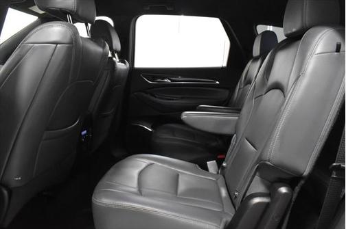 2023 Buick Enclave Essence AWD