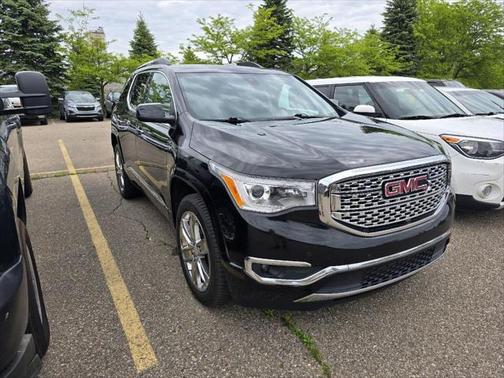 2019 GMC Acadia Denali