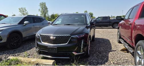 Stellar Black Metallic 2024 Cadillac XT6 Premium Luxury AWD