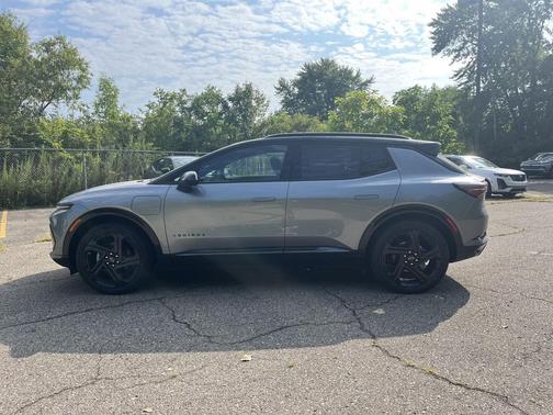 2025 Chevrolet Equinox EV RS