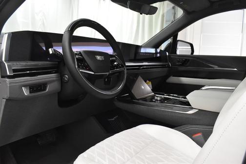 2025 Cadillac Escalade IQ Luxury 1