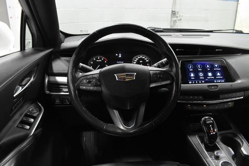 Crystal White Tricoat 2020 Cadillac XT4 Premium Luxury