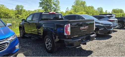 Onyx Black 2022 GMC Canyon AT4