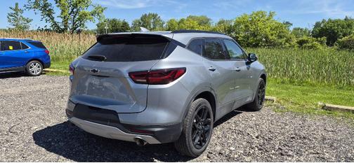 Sterling Gray Metallic 2024 Chevrolet Blazer 2LT