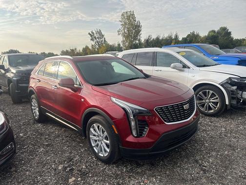 2023 Cadillac XT4 Luxury