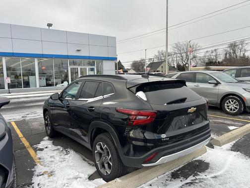 2024 Chevrolet Trax LT