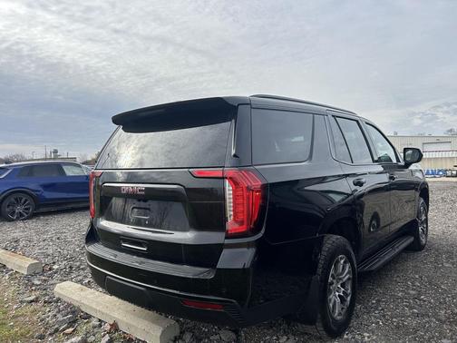 2021 GMC Yukon SLE