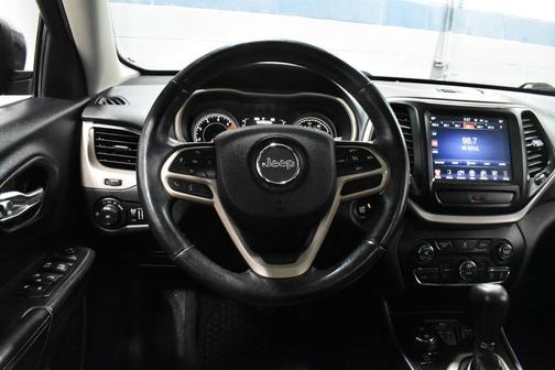 Recon Green 2017 Jeep Cherokee North