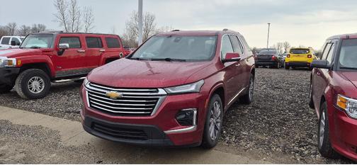 Cherry Red Tintcoat 2022 Chevrolet Traverse Premier