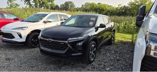 Mosaic Black Metallic 2024 Chevrolet Trax FWD 1RS