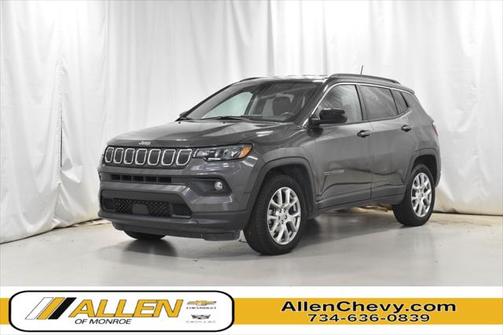 2022 Jeep Compass Latitude Lux