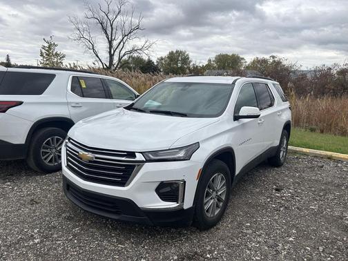 2022 Chevrolet Traverse LT Cloth