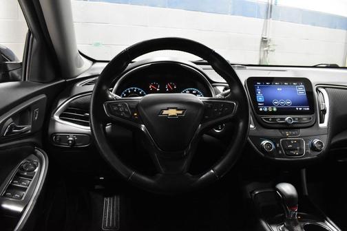 2021 Chevrolet Malibu FWD RS