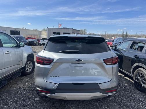 Sterling Gray Metallic 2024 Chevrolet Blazer 2LT