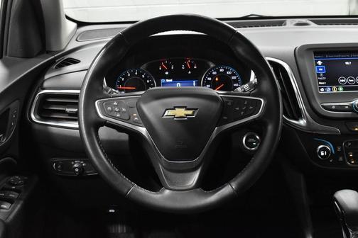 Silver Ice Metallic 2022 Chevrolet Equinox 1LT