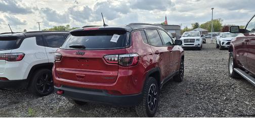 Red Hot Pearlcoat 2025 Jeep Compass Trailhawk