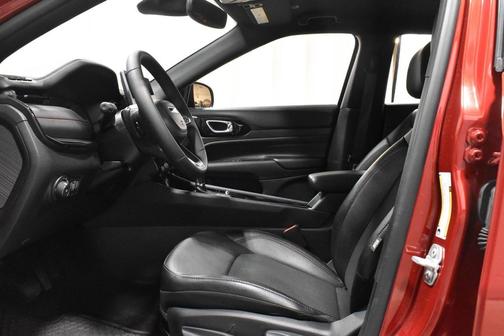 Red Hot Pearlcoat 2025 Jeep Compass Trailhawk