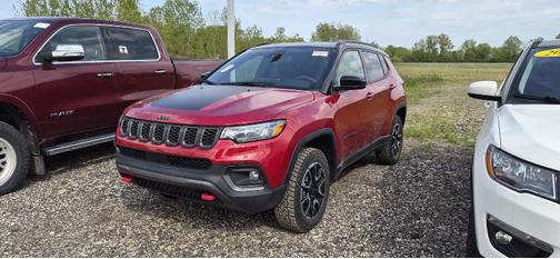 Red Hot Pearlcoat 2025 Jeep Compass Trailhawk