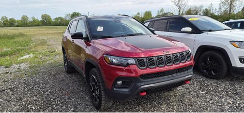 Red Hot Pearlcoat 2025 Jeep Compass Trailhawk