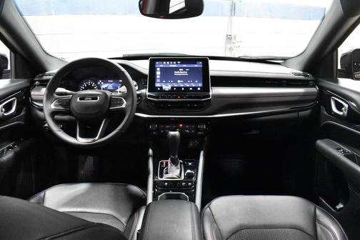 Red Hot Pearlcoat 2025 Jeep Compass Trailhawk