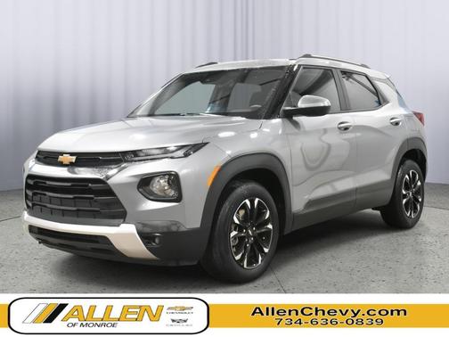 Sterling Gray Metallic 2023 Chevrolet Trailblazer LT