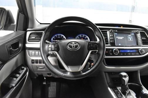 2016 Toyota Highlander LE Plus