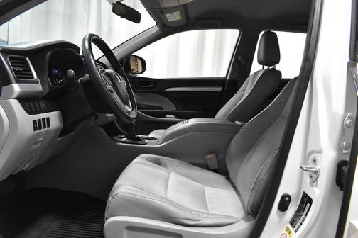 2016 Toyota Highlander LE Plus