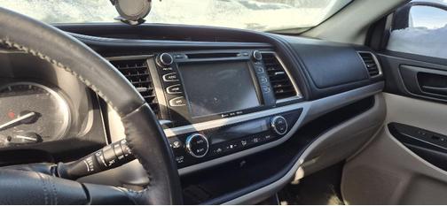 2016 Toyota Highlander LE Plus