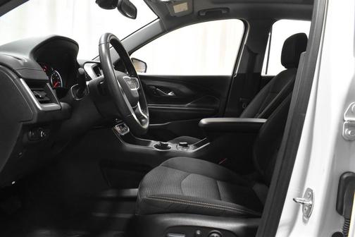 Summit White 2022 GMC Terrain SLE