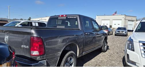 Granite Crystal Metallic 2017 RAM 1500 SLT
