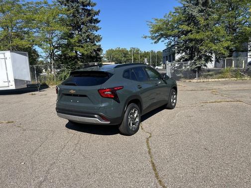 2025 Chevrolet Trax LT