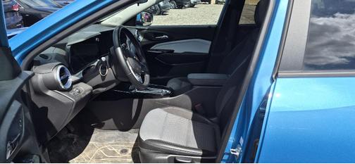 Marina Blue Metallic 2025 Chevrolet Trax LT