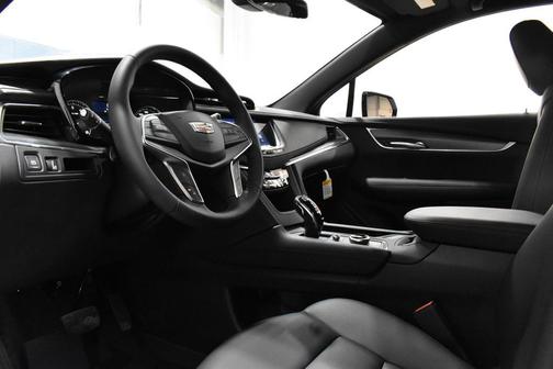 2025 Cadillac XT5 Luxury