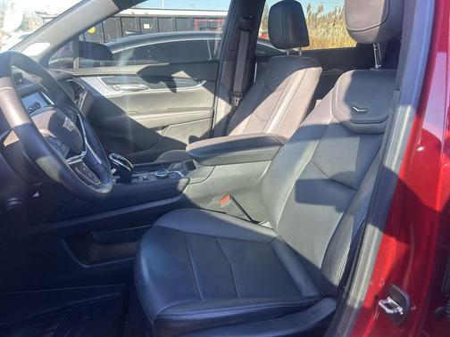 2024 Cadillac XT5 Premium Luxury