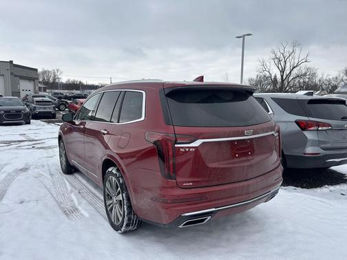 2022 Cadillac XT6 Premium Luxury AWD