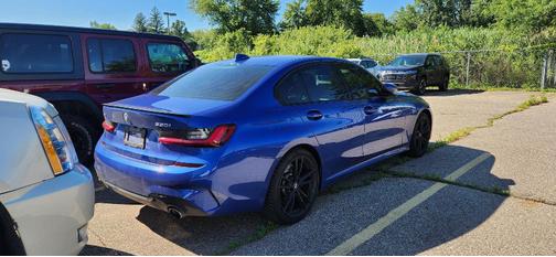 2022 BMW 330 xDrive