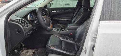 2019 Chrysler 300 Touring