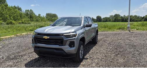 Sterling Gray Metallic 2026 Chevrolet Colorado LT