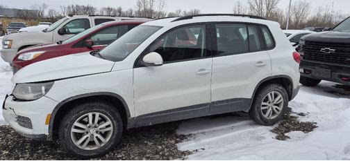 2016 Volkswagen Tiguan S