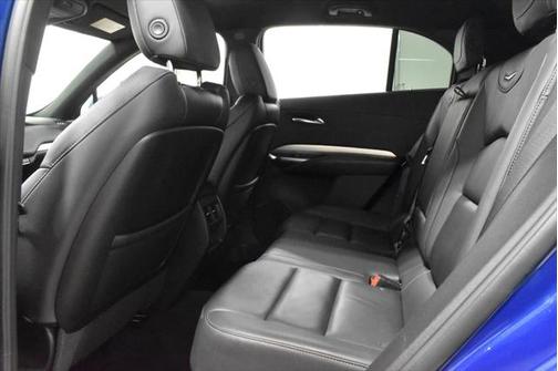 2022 Cadillac XT4 Premium Luxury
