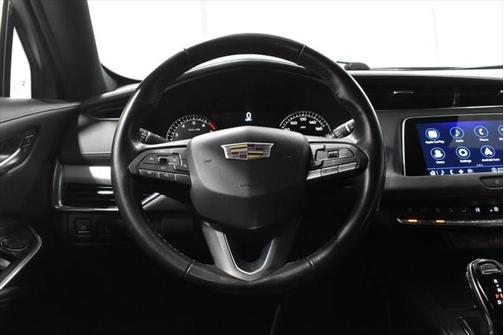 2022 Cadillac XT4 Premium Luxury