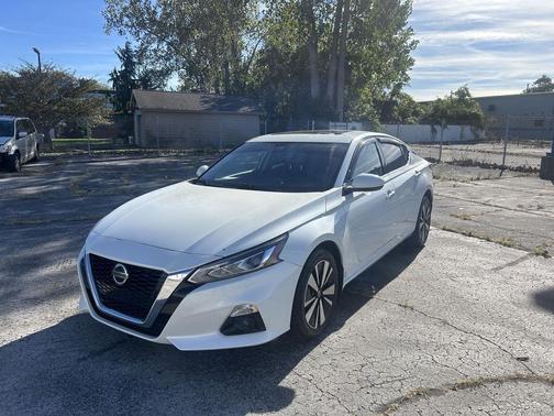 2020 Nissan Altima 2.5 SV