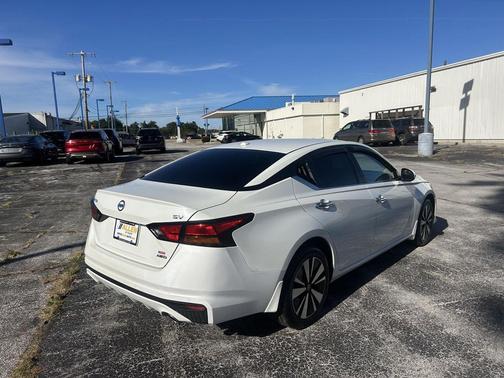 2020 Nissan Altima 2.5 SV