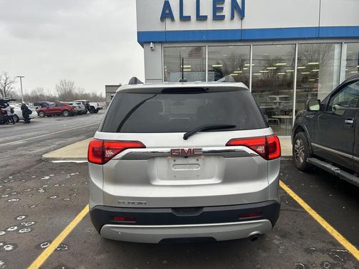 2019 GMC Acadia SLE-2