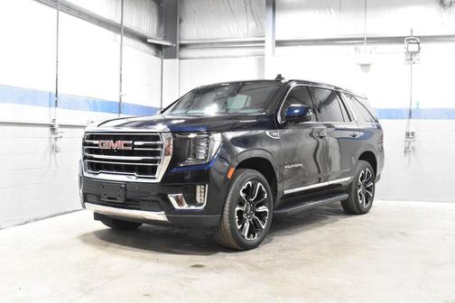 Midnight Blue Metallic 2023 GMC Yukon SLT