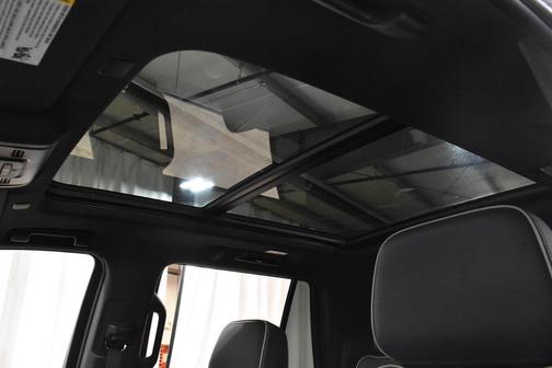 Midnight Blue Metallic 2023 GMC Yukon SLT